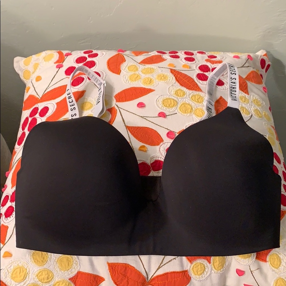 Victoria’s  Secret Bra, 36DD